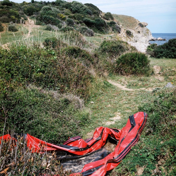 Bild aus der Installation «Wasser» der Künstlerin Sarah Hildebrand; Küste zwischen Algeciras und Tarifa, Spanien.  © Sarah Hildebrand