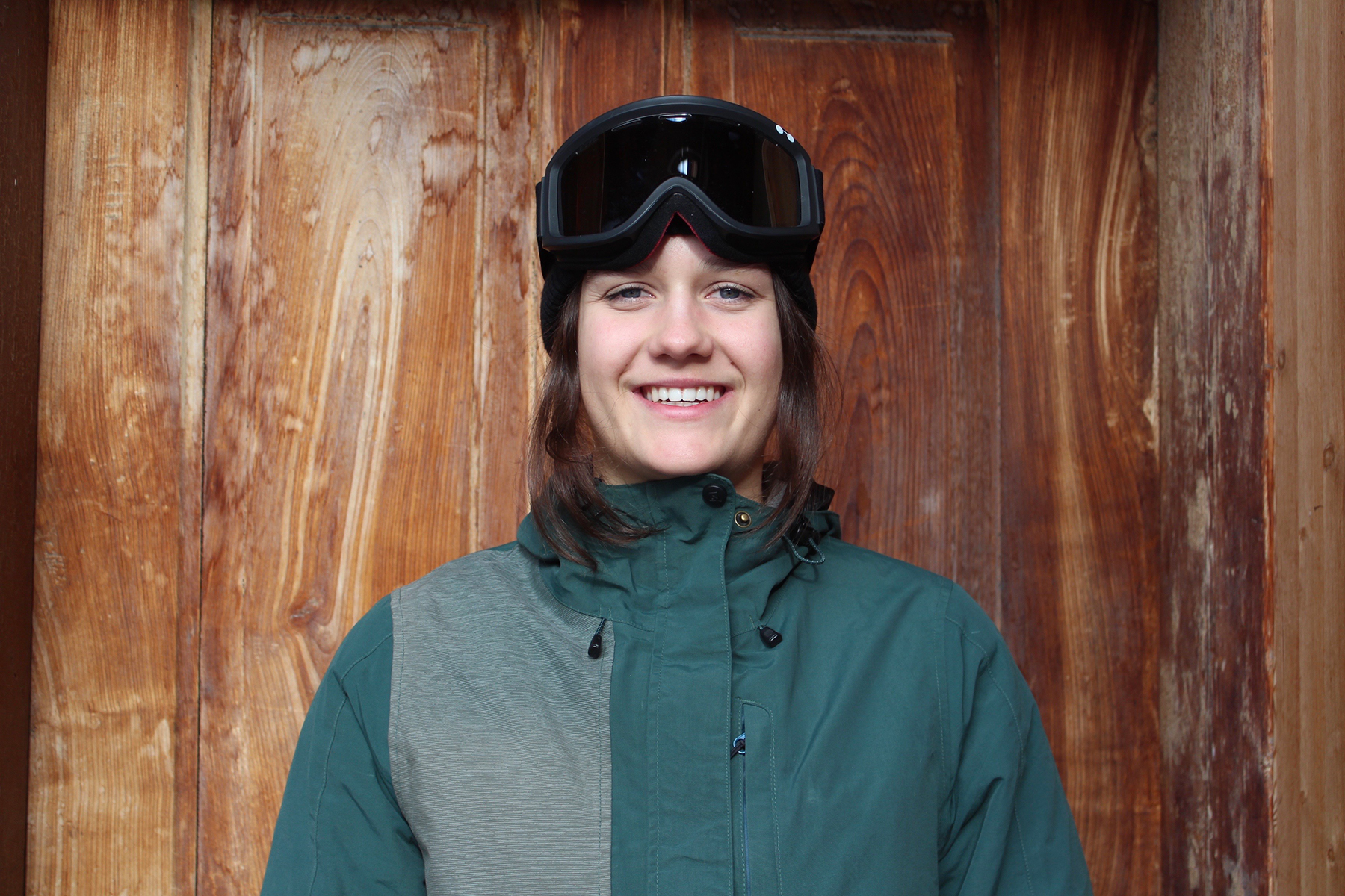 Babet Bischof hat sich als Snowboarderin für die Winteruniversiade 2021 qualifiziert. Sie studiert Humanmedizin an der Medizinischen Fakultät der Universität Bern.  © zvg