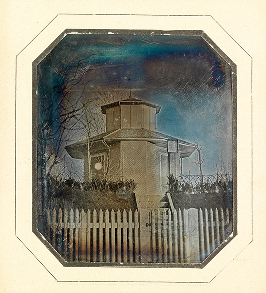 Daguerrotypie (Fotografie) der Sternwarte Uraniae von 1845.