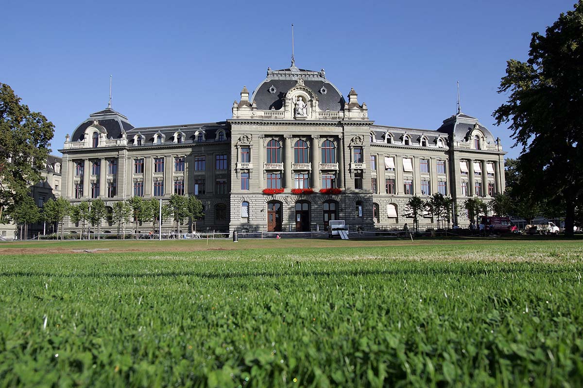 Das Hautgebäude der Universität Bern.