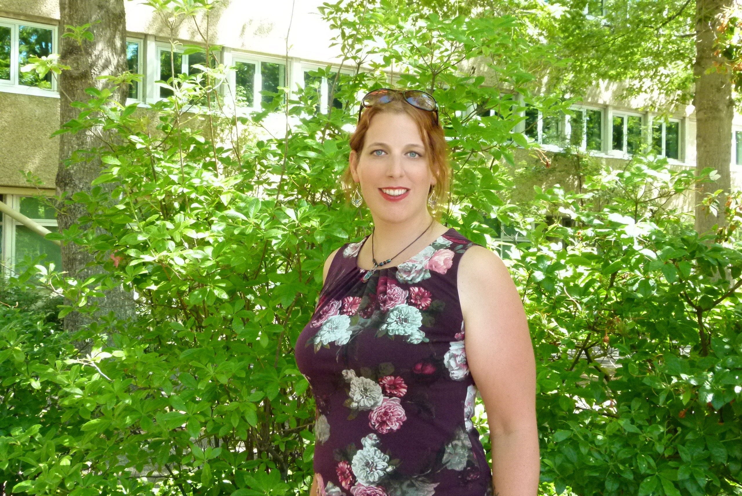 Dr. Nienke van der Marel Leiden Observatory, Leiden University, the Netherlands