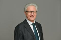 Prof. em. Dr. Thomas Stocker Physikalisches Institut, Abteilung Klima- und Umweltphysik und Oeschger-Zentrum für Klimaforschung, Universität Bern