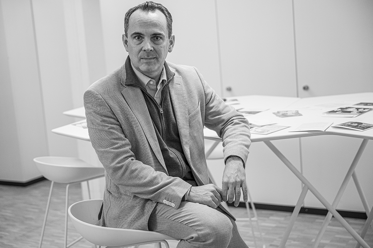 Prof. Dr. Oliver Lubrich, Professor für Neuere deutsche Literaturwissenschaft und Komparatistik am Institut für Germanistik der Universität Bern, Initiator und Projektleiter der Friedrich Dürrenmatt Gastprofessur für Weltliteratur  © Peter Bachmann