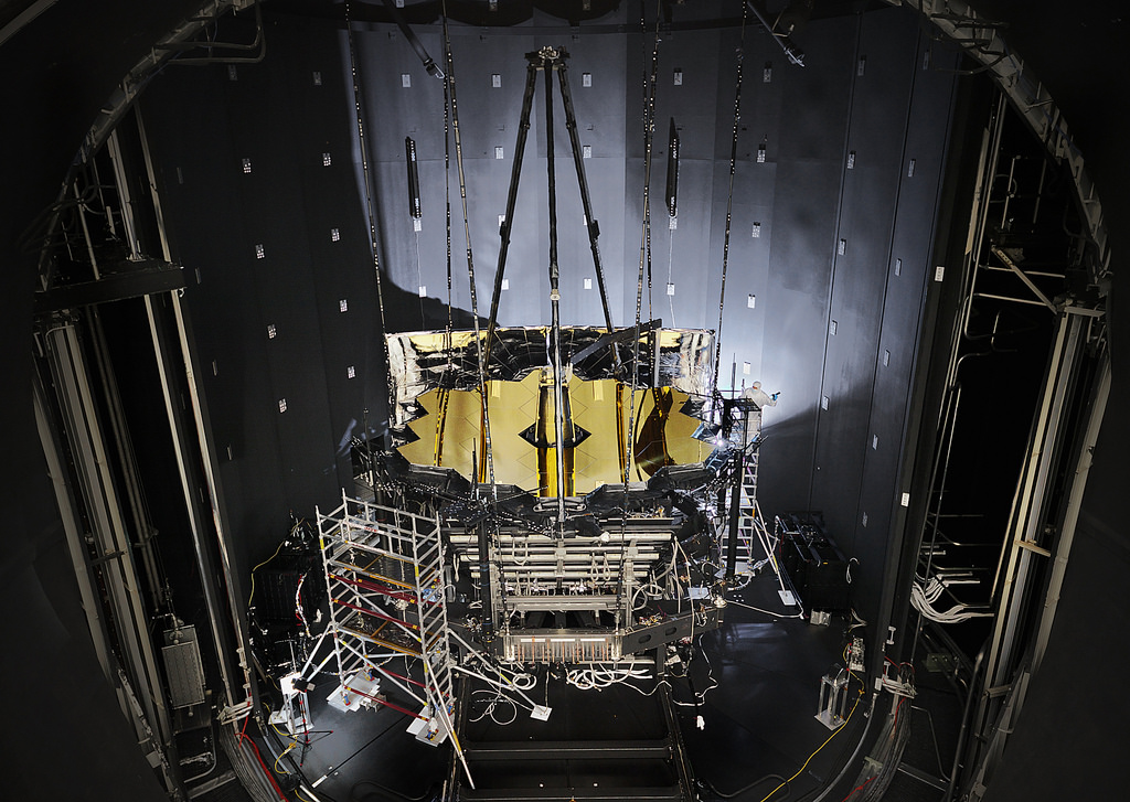 JWST im Test, Bildnachweis: NASA/Chris Gunn